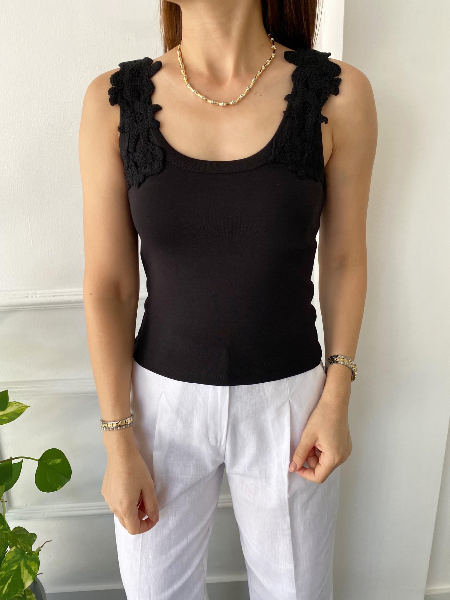 Black shoulder details basic