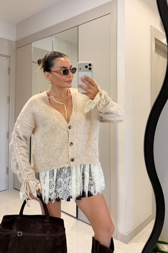 Lace Details Wool Cardigan