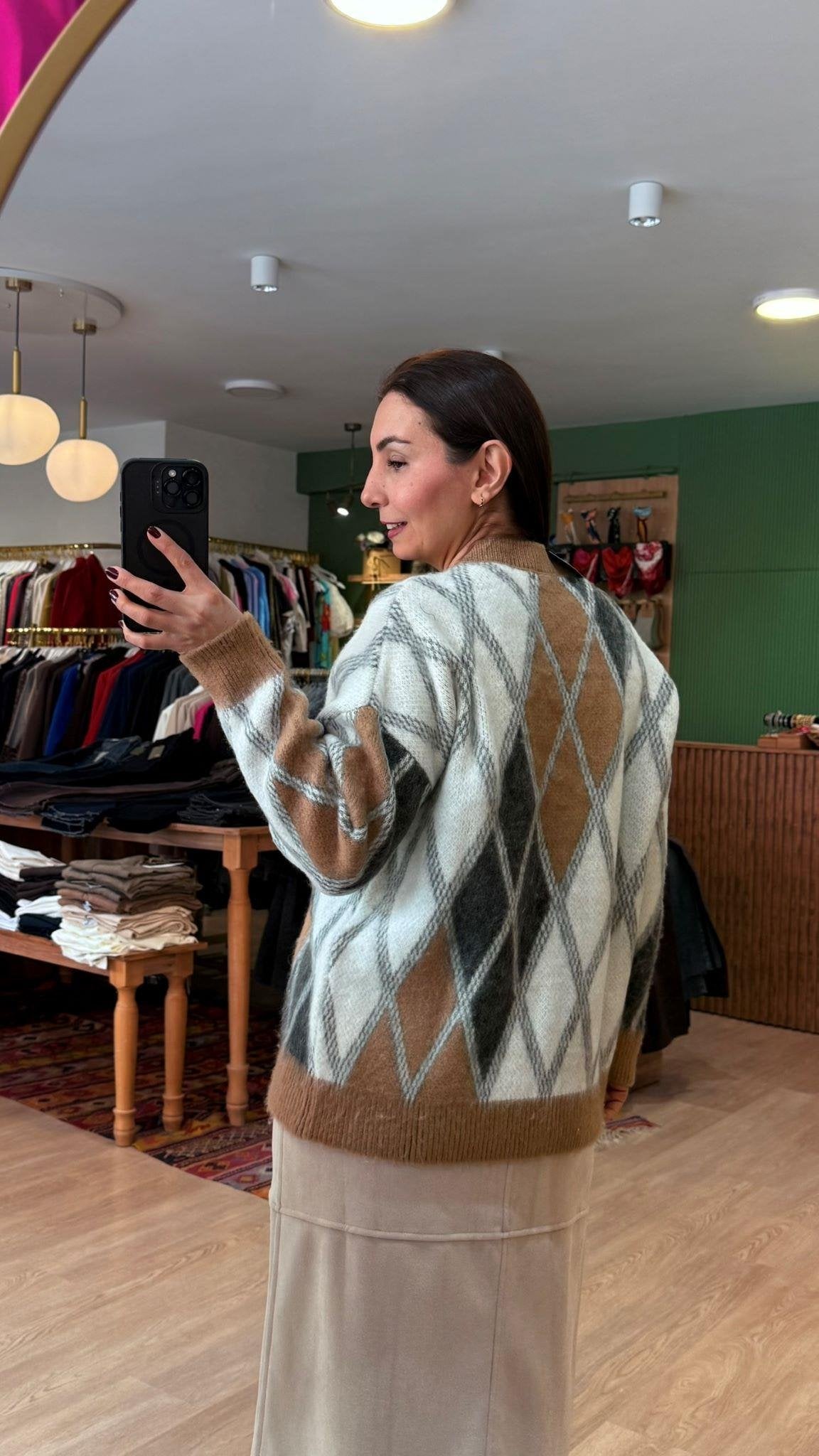 Diamond pattern wool cardigan