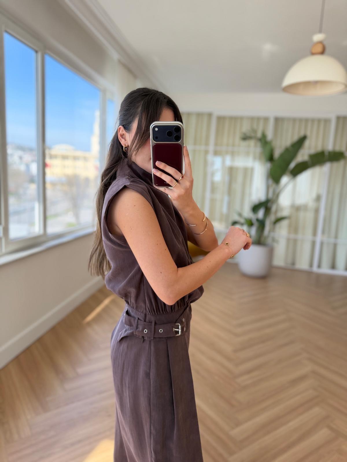 Brown Crep waist Buckle Top