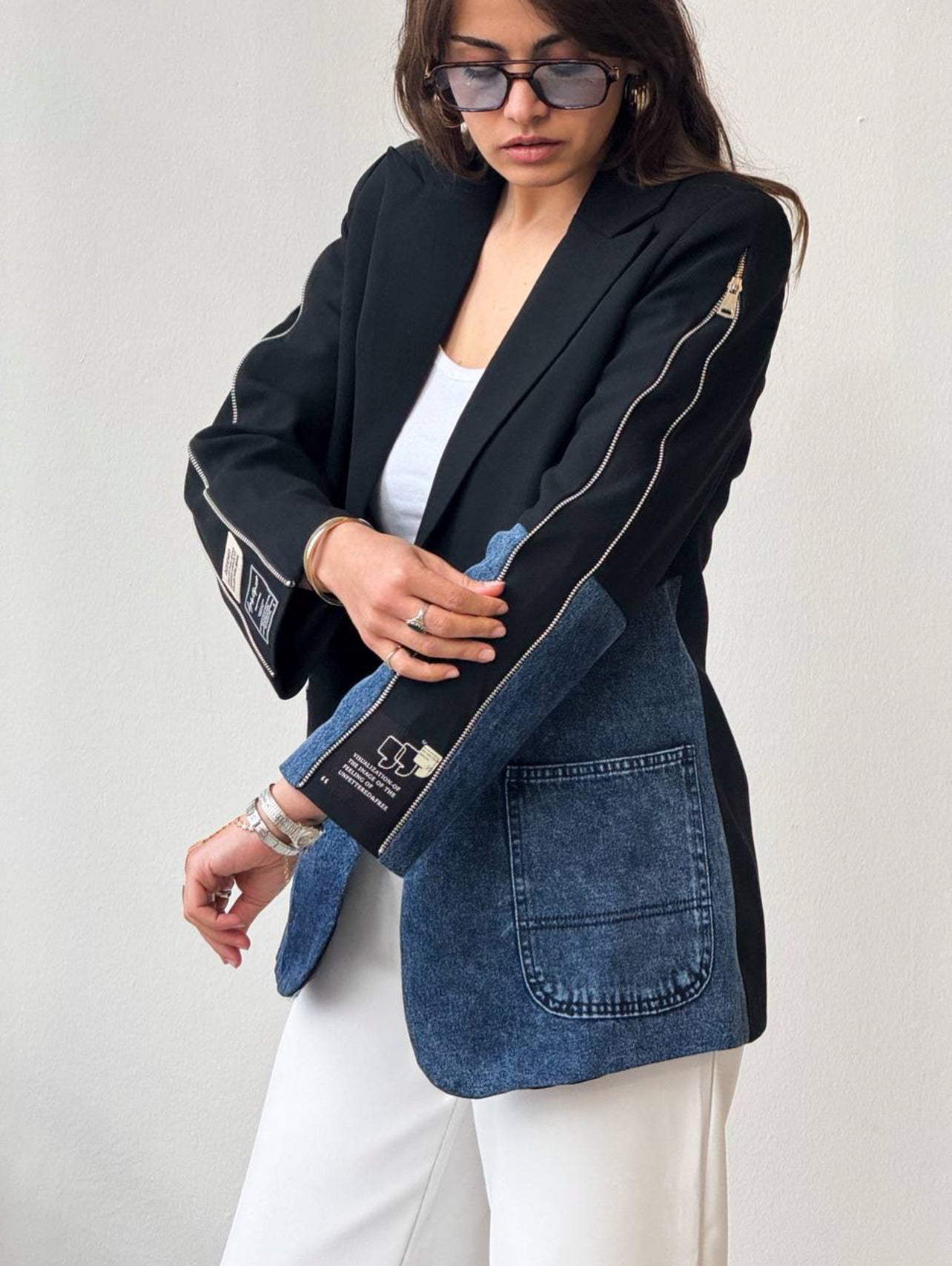 Denim Blazer with zipper details