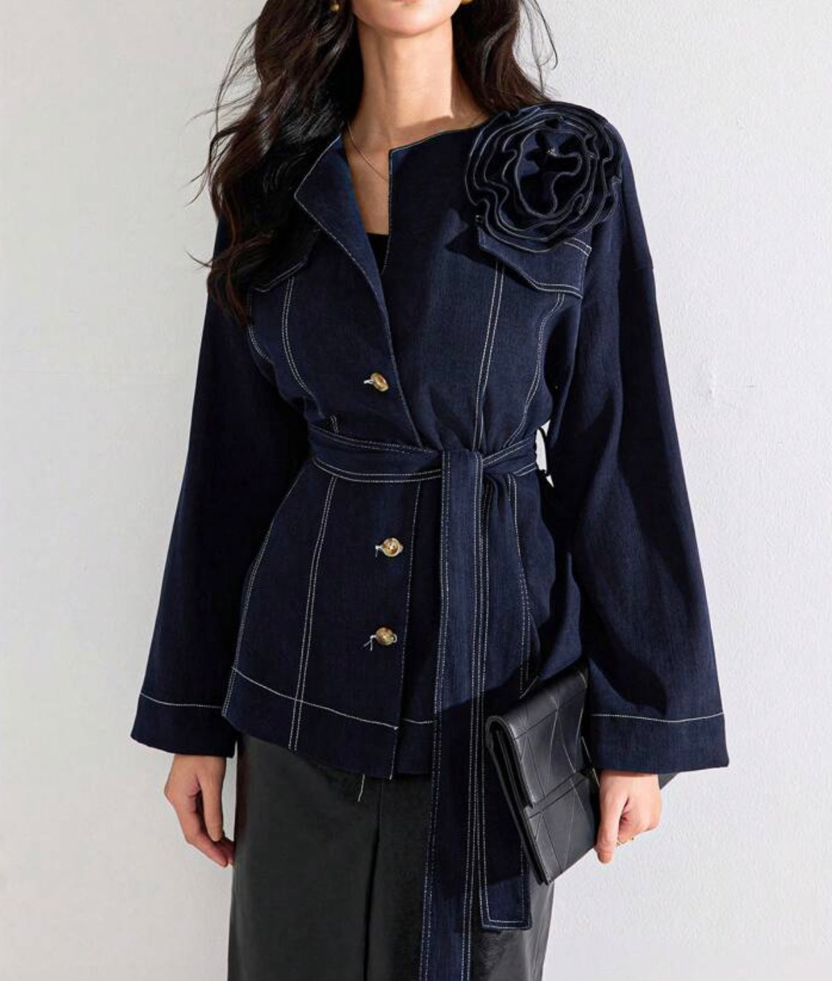 Floral stitching light jacket