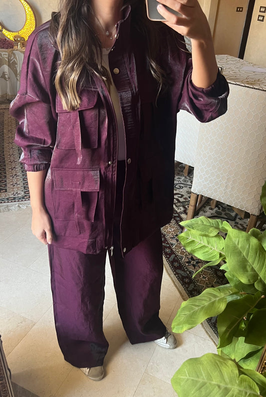 Pocket detailed suit