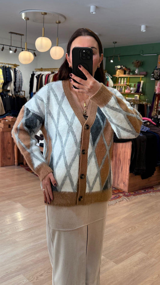 Diamond pattern wool cardigan