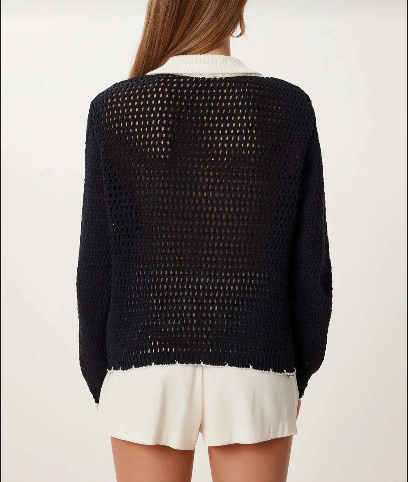 Black crochet whith collar sweater