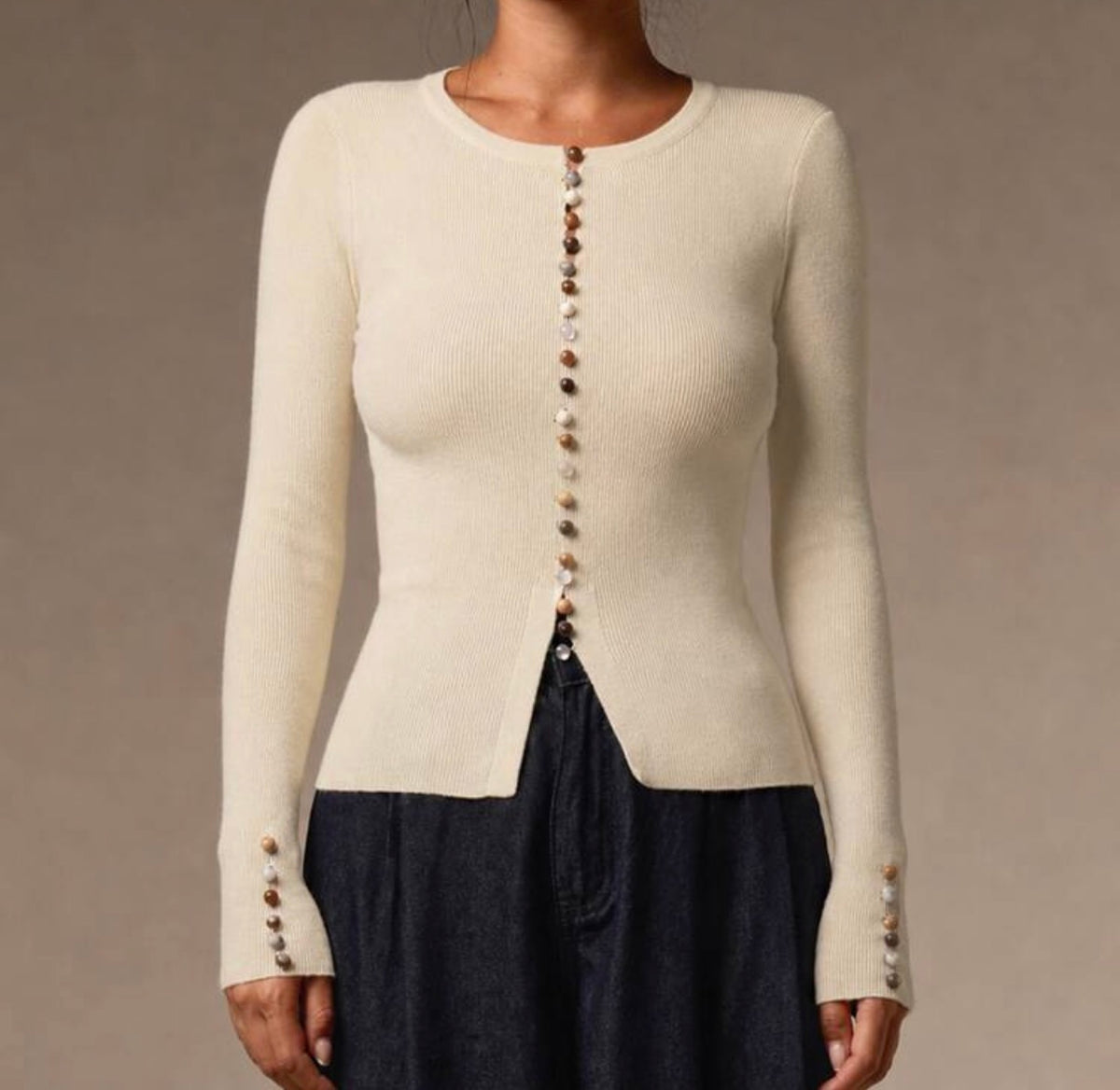 Knitted round Neck with Pearl details Pullover