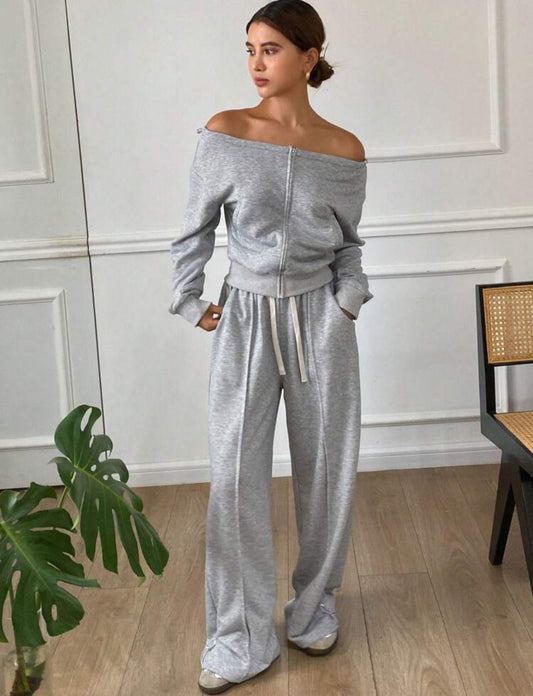 Zip boat neck sweatshirt with a wide leg pants Set